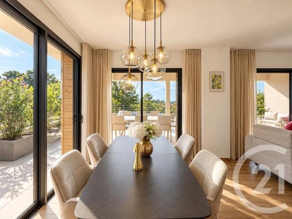 Appartement T4 à vendre  4 pièces - 98,39 m 2   LECCI  - 201