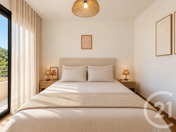 Appartement T4 à vendre  4 pièces - 98,39 m 2   LECCI  - 201