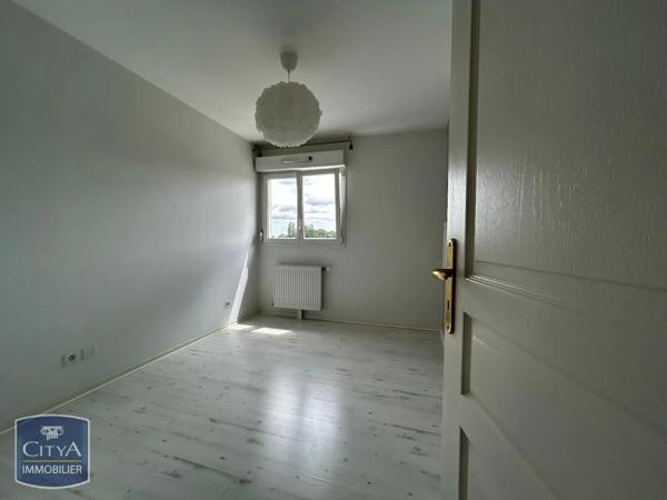 Appartement à louer 3 pièces 64m² Quetigny (21800)