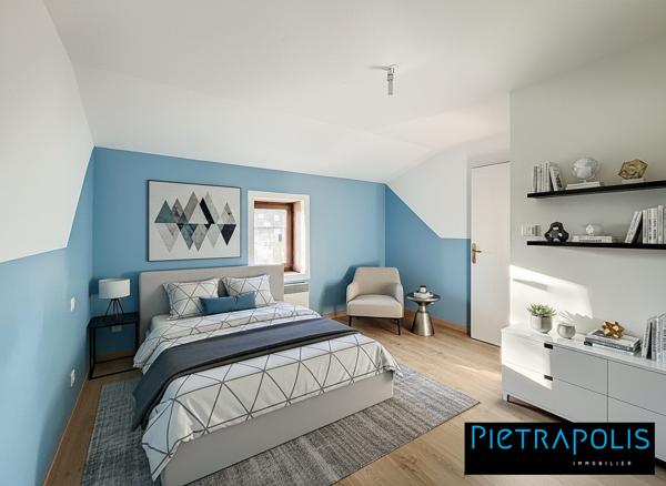 Propriété 250 m² avec dépendances - terrain 7 000 m²