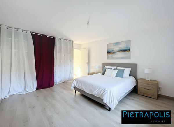 Propriété 250 m² avec dépendances - terrain 7 000 m²
