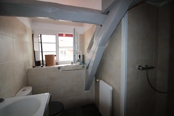 BEAU T3 AUX ARENES - LOCATION BAIL MOBILITE/ETUDIANT