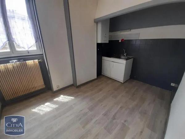 Appartement à louer 2 pièces 44m² Villefranche-sur-Saône (69400)