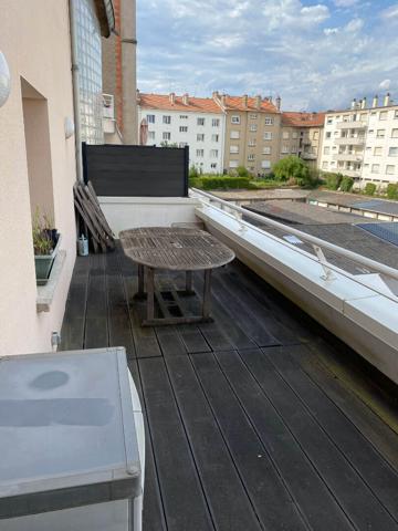 Appartement meublé 4 pièce(s) 90.80 m2 - QUARTIER VELODROME NANCY