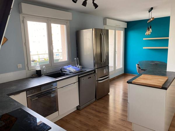 Appartement meublé 4 pièce(s) 90.80 m2 - QUARTIER VELODROME NANCY