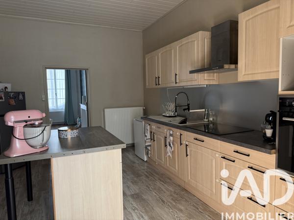 Maison à vendre 5 pièces 177 m² Mauzé-sur-le-Mignon