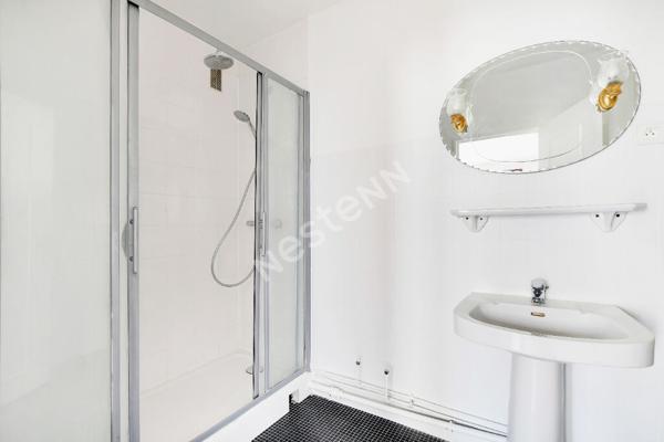 75011 - Cirque d'Hiver - Marché des enfants rouge - 2 Pièces (47 m²)