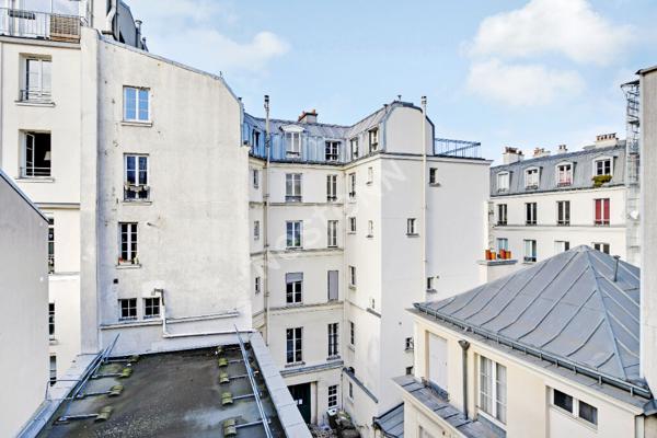 75011 - Cirque d'Hiver - Marché des enfants rouge - 2 Pièces (47 m²)