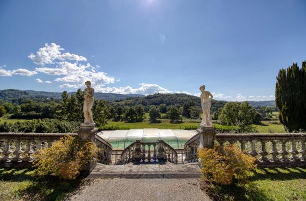 À Vendre - Magnifique Château Néo-Renaissance au Cœur du Pays Vert, Cantal