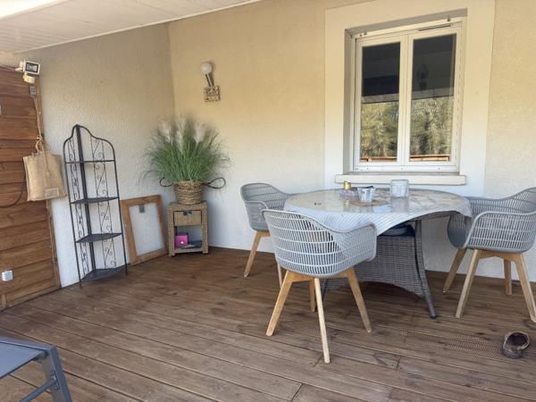 Maison à CHAMPNIERS (16430)