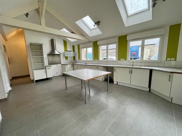 Maison à vendre 129 600 € Couesmes 6 p 120 m² DPE E