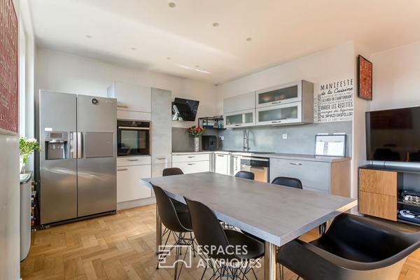 Rénovation moderne proche de la place Ambroise Courtois