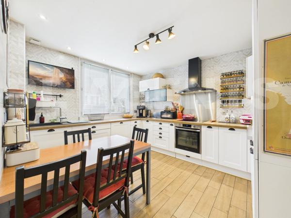 MAISON FAMILIALE 5 PIECES 3 CHAMBRES