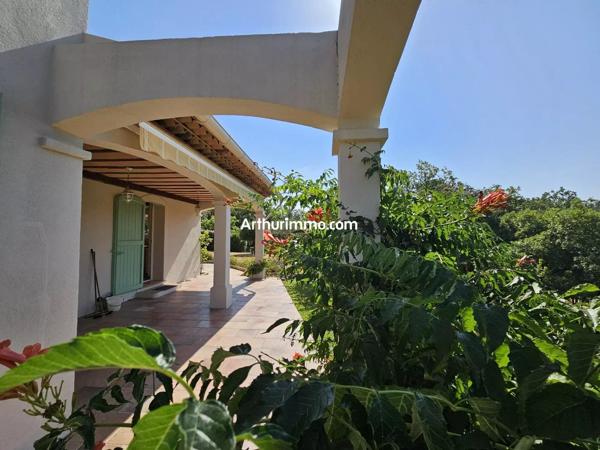 Vente                                                      Maison
                        
                     6 pièces                      190 m2                     à Les Arcs