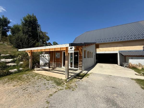 Maubourg Corps de ferme rénové à vendre 3 logements (05) Le Dévoluy