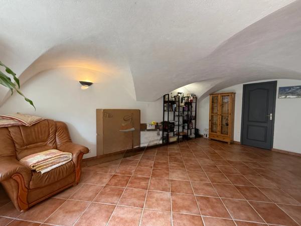 Maubourg Corps de ferme rénové à vendre 3 logements (05) Le Dévoluy
