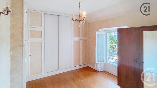 Maison à vendre  16 pièces - 119,37 m2 BRIE COMTE ROBERT - 77