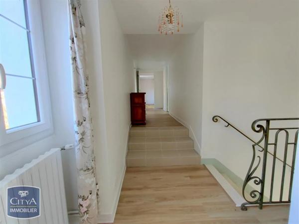 Maison à louer 5 pièces 147m²