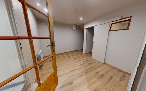 Maison à vendre    3 pièces •  Solliès-Pont