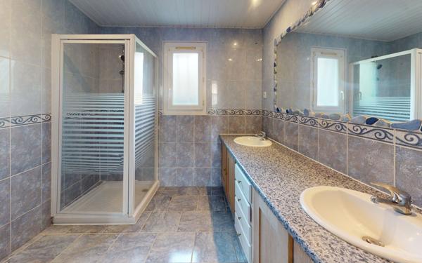 Maison à vendre    3 pièces •  Solliès-Pont