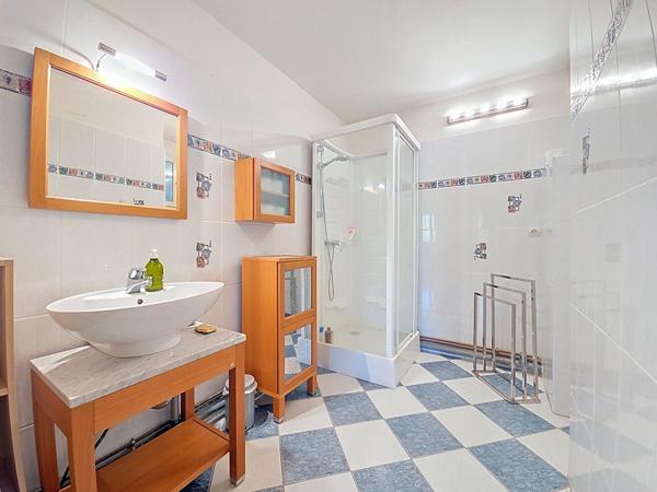 Belle maison familiale 7 pièces de 158m² sur un terrain de 1500m² à vendre en exclusivité dans votre agence Nestenn dans le charmant village de Pompertuzat.