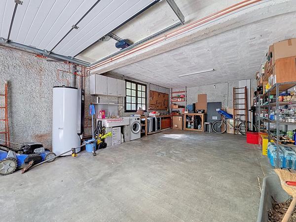 Belle maison familiale 7 pièces de 158m² sur un terrain de 1500m² à vendre en exclusivité dans votre agence Nestenn dans le charmant village de Pompertuzat.