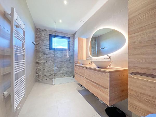 Belle maison familiale 7 pièces de 158m² sur un terrain de 1500m² à vendre en exclusivité dans votre agence Nestenn dans le charmant village de Pompertuzat.