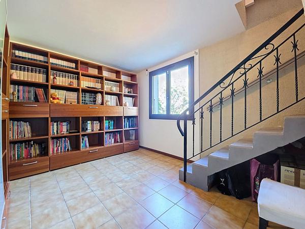 Belle maison familiale 7 pièces de 158m² sur un terrain de 1500m² à vendre en exclusivité dans votre agence Nestenn dans le charmant village de Pompertuzat.
