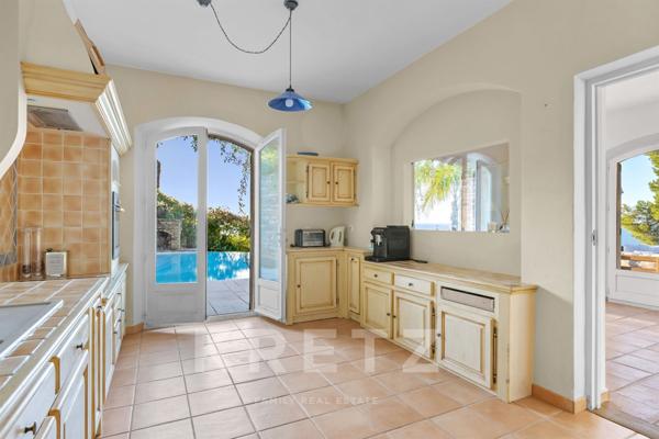 Carqueiranne - Bastide provençale au Bau Rouge - Vue Mer Panoramique