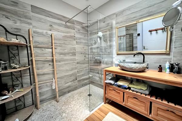 Maison Sainte Soulle 3/4 pièce(s) & vaste garage/atelier independant, Sainte soulle 17220