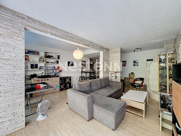 Appartement Rez-de-jardin avec double jardin- Grasse 4 pièce(s) 72 m2, Piscine, Gardien, Proche commerces et commodités