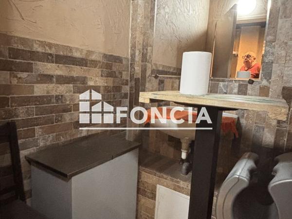 À vendre Local commercial 100 m² - Saint-victoret 13730