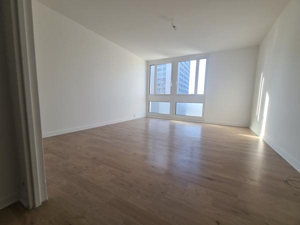 Appartement 4 pièces avec une vue entièrement dégagée et double exposition