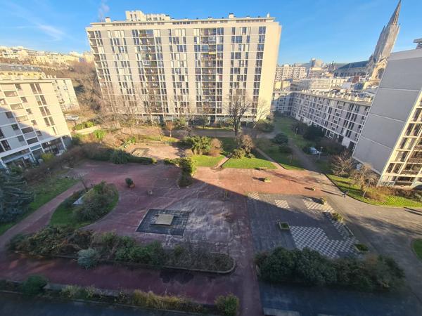 Appartement 4 pièces avec une vue entièrement dégagée et double exposition
