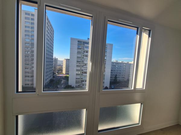 Appartement 4 pièces avec une vue entièrement dégagée et double exposition