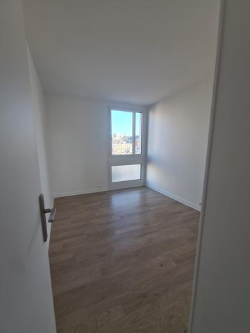 Appartement 4 pièces avec une vue entièrement dégagée et double exposition