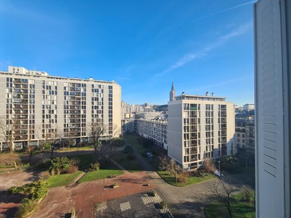 Appartement 4 pièces avec une vue entièrement dégagée et double exposition