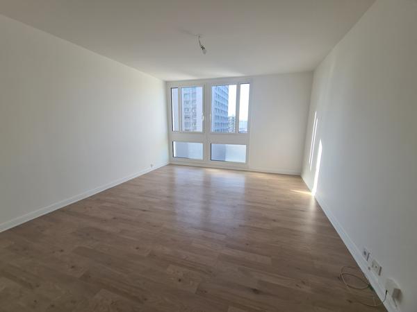 Appartement 4 pièces avec une vue entièrement dégagée et double exposition