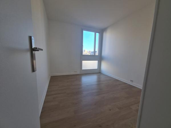 Appartement 4 pièces avec une vue entièrement dégagée et double exposition