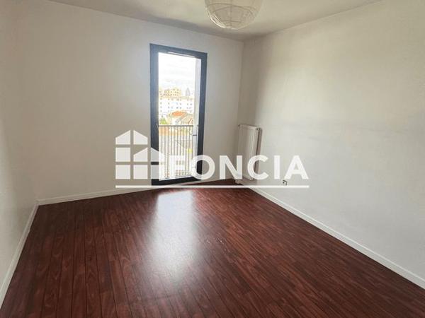 Location Appartement 3 pièces 67.4 m² - 17 ALLEE DE L'ILE MARANTE Colombes 92700