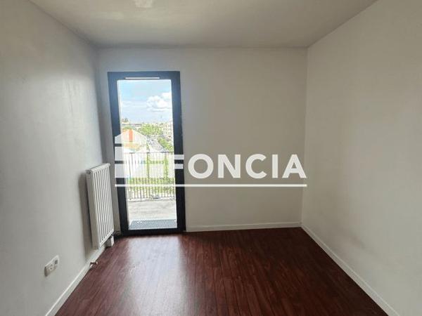 Location Appartement 3 pièces 67.4 m² - 17 ALLEE DE L'ILE MARANTE Colombes 92700