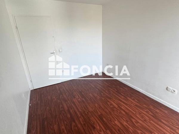 Location Appartement 3 pièces 67.4 m² - 17 ALLEE DE L'ILE MARANTE Colombes 92700