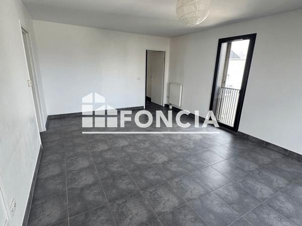 Location Appartement 3 pièces 67.4 m² - 17 ALLEE DE L'ILE MARANTE Colombes 92700