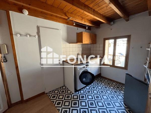 Location Studio 25.21 m² - 3 Rue Sainte Barbe Chambery 73000