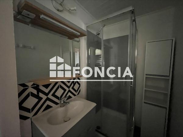 Location Studio 25.21 m² - 3 Rue Sainte Barbe Chambery 73000