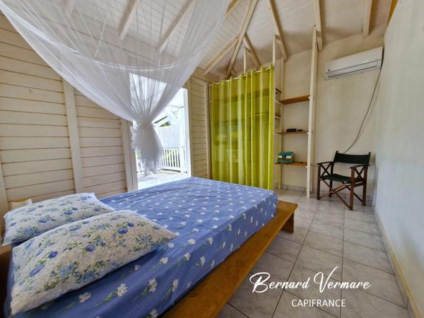 Maison et 3 bungalows - 9 pièces - Piscine - Terrain 2 000m²