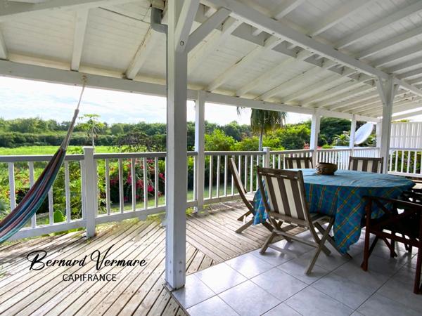 Maison et 3 bungalows - 9 pièces - Piscine - Terrain 2 000m²