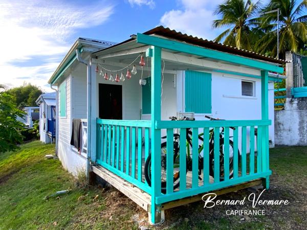 Maison et 3 bungalows - 9 pièces - Piscine - Terrain 2 000m²