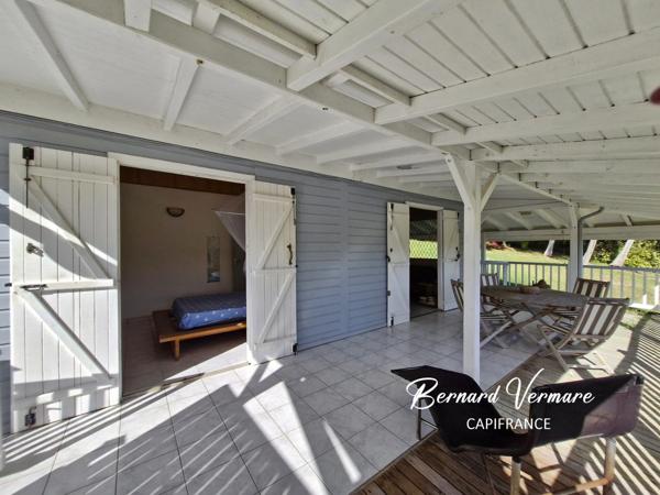 Maison et 3 bungalows - 9 pièces - Piscine - Terrain 2 000m²