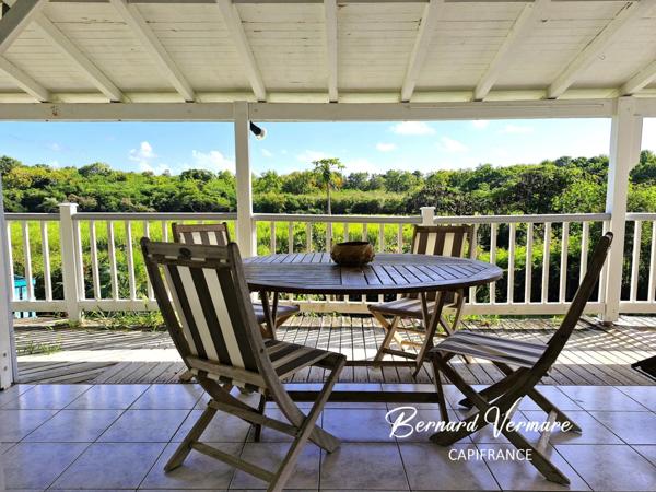 Maison et 3 bungalows - 9 pièces - Piscine - Terrain 2 000m²